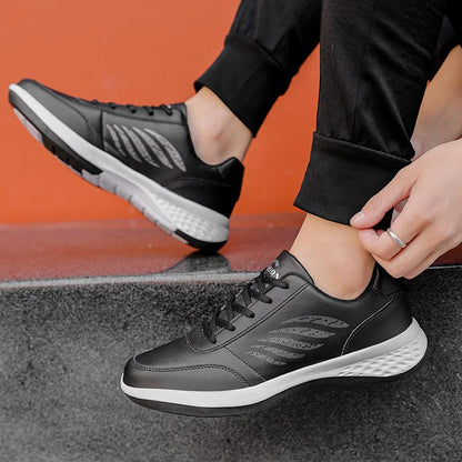 MEN'S COMFORTABLE AND BREATHABLE SPORTS SHOES WITH GRIP MARKS