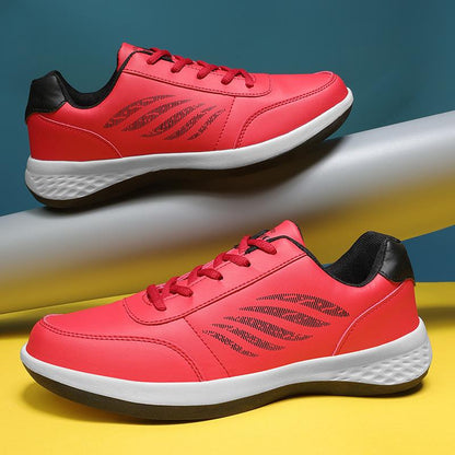 MEN'S COMFORTABLE AND BREATHABLE SPORTS SHOES WITH GRIP MARKS