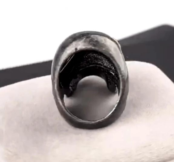 Dracula Skull Ring - Stainless Steel
