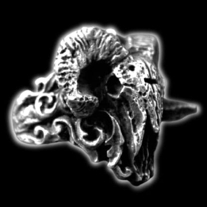 Buffle skull ring