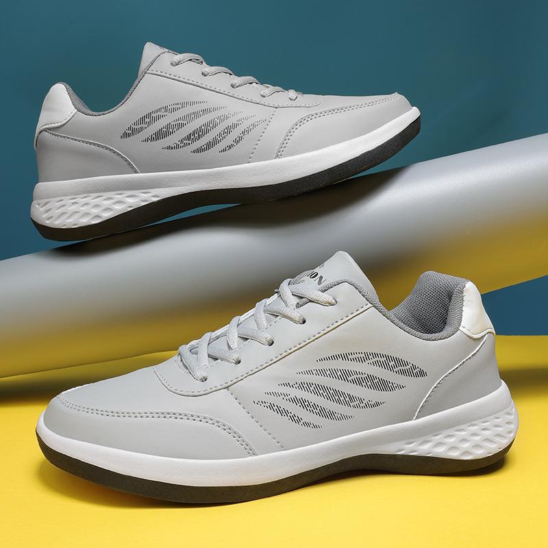 MEN'S COMFORTABLE AND BREATHABLE SPORTS SHOES WITH GRIP MARKS