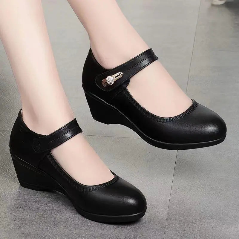 Elegant Mid-Heel Comfort Shoes