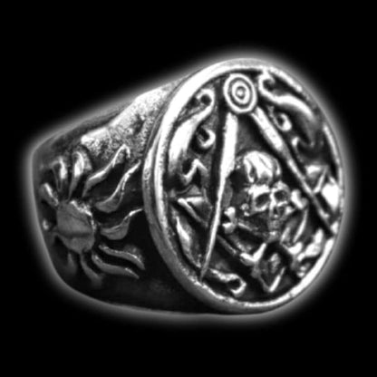 Masonic Ring with skull
