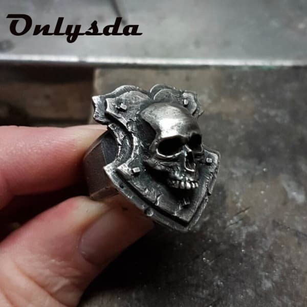 Shield Skull Ring