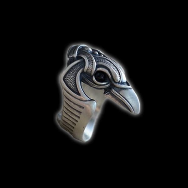Sparrow Skull Ring
